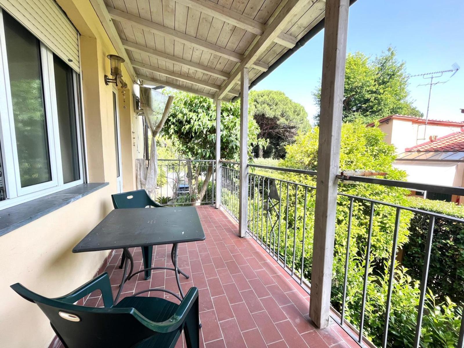 Pineta Apartament Tirrenia Exterior photo